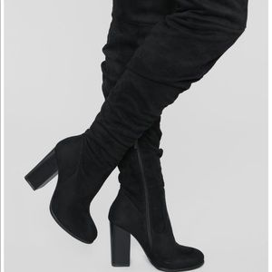 Over the knee black boot - NEVER BEEN WORN